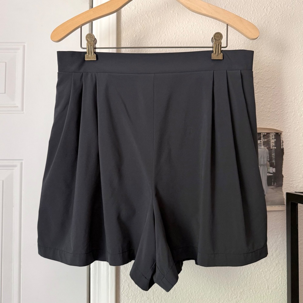 WAYRE charcoal grey atheltic knit high rise pull on elastic‎ waist shorts